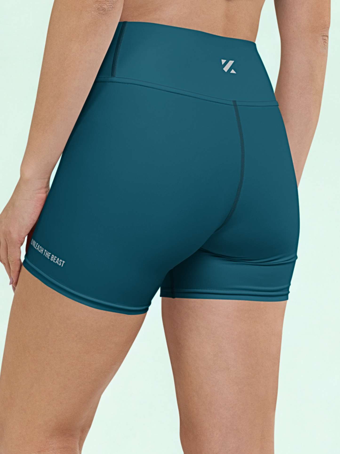 ESSENZA SHORT · OCEAN DEPTH