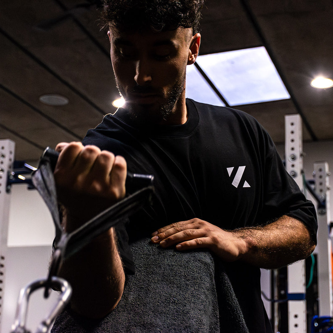 ISAAC LEGACY • NIGHTCLAW OVERSIZE BLACK